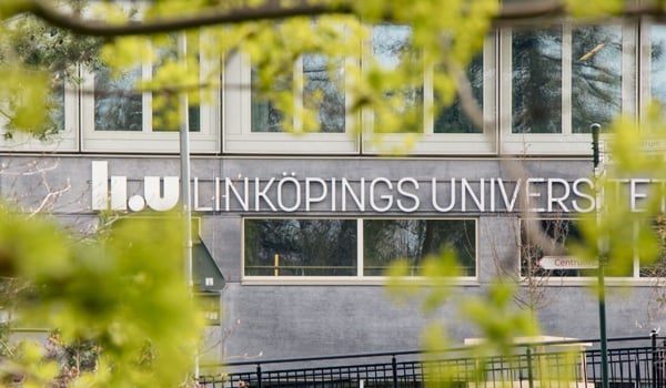Bild på Linköpings universitetsbyggnad.
